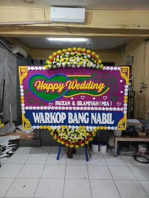 Papan Bunga di Pangenjurutengah Purworejo